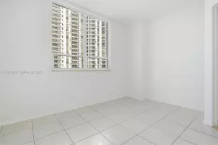 801 Brickell Key Blvd, Miami, FL 33131 - Photo 23