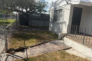 413 NW 63rd St, Miami, FL 33150 - Photo 5