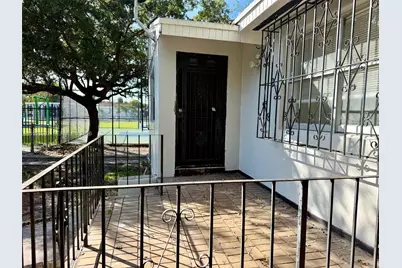 413 NW 63rd St, Miami, FL 33150 - Photo 11