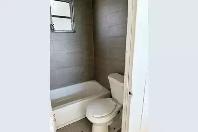413 NW 63rd St, Miami, FL 33150 - Photo 47