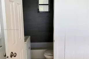 413 NW 63rd St, Miami, FL 33150 - Photo 45