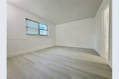 8000 Fairview Dr #203, Tamarac, FL 33321 - Photo 17