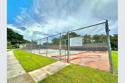 8000 Fairview Dr #203, Tamarac, FL 33321 - Photo 33