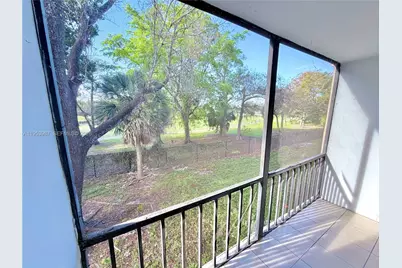 8000 Fairview Dr #203, Tamarac, FL 33321 - Photo 25
