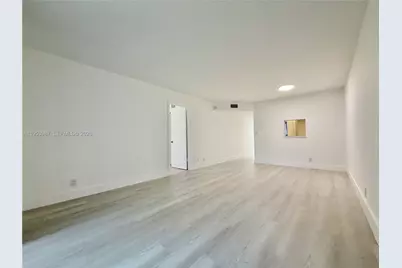 8000 Fairview Dr #203, Tamarac, FL 33321 - Photo 15