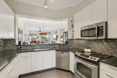 7694 Granville Dr #412E, Tamarac, FL 33321 - Photo 7