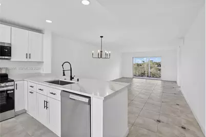 12601 SW 13th St #411G, Pembroke Pines, FL 33027 - Photo 3