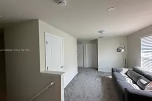 3235 N Watercress Dr, Lauderdale Lakes, FL 33311 - Photo 15