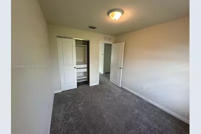 3235 N Watercress Dr, Lauderdale Lakes, FL 33311 - Photo 13