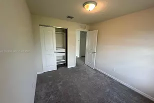 3235 N Watercress Dr, Lauderdale Lakes, FL 33311 - Photo 13