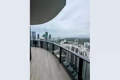 45 SW 9th St #4606, Miami, FL 33130 - Photo 15