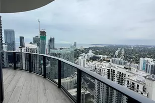 45 SW 9th St, Miami, FL 33130 - Photo 15