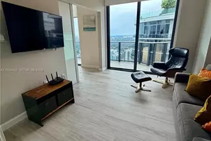 45 SW 9th St, Miami, FL 33130 - Photo 27