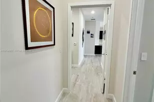 45 SW 9th St, Miami, FL 33130 - Photo 37