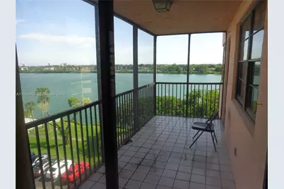 20850 San Simeon Way #604-5, Miami, FL 33179 - Photo 3