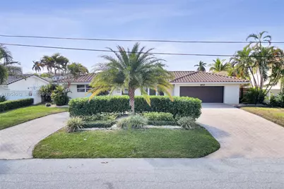 2724 NE 10th St, Pompano Beach, FL 33062 - Photo 3