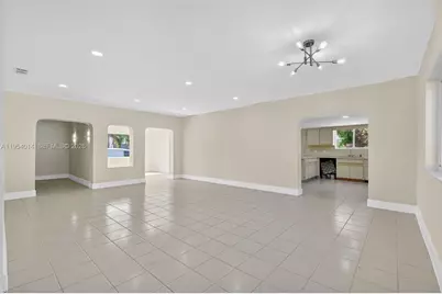 1721 S Treasure Dr, North Bay Village, FL 33141 - Photo 17