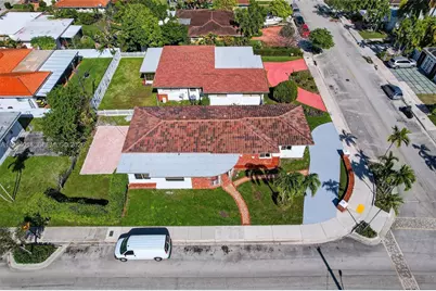 1721 S Treasure Dr, North Bay Village, FL 33141 - Photo 39