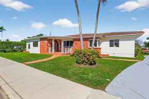 1721 S Treasure Dr, North Bay Village, FL 33141 - Photo 1