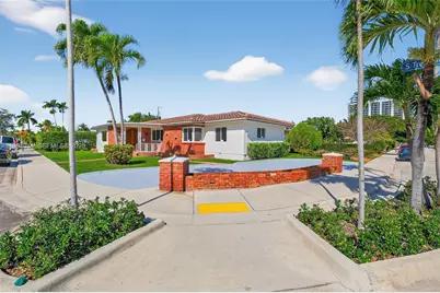 1721 S Treasure Dr, North Bay Village, FL 33141 - Photo 5