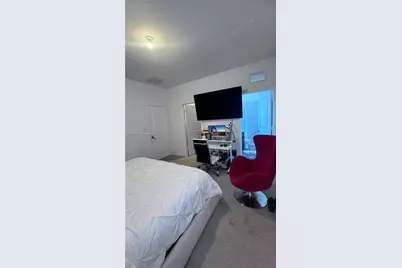 326 NE 5th Pl, Florida City, FL 33034 - Photo 17