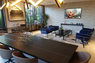 121 NE 34th St, Miami, FL 33137 - Photo 11