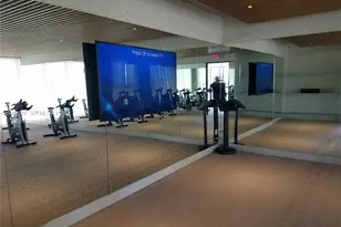 121 NE 34th St, Miami, FL 33137 - Photo 9