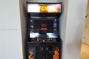 121 NE 34th St, Miami, FL 33137 - Photo 25