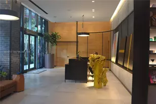 121 NE 34th St, Miami, FL 33137 - Photo 35