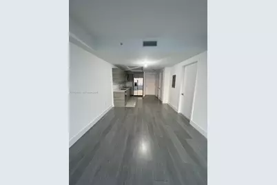 121 NE 34th St #2110, Miami, FL 33137 - Photo 5