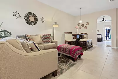 17149 SW 94th St, Miami, FL 33196 - Photo 7