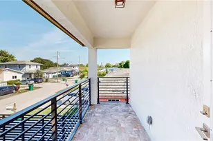 1886 NW 68th St, Miami, FL 33147 - Photo 35