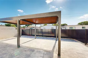 1886 NW 68th St, Miami, FL 33147 - Photo 39