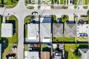 1886 NW 68th St, Miami, FL 33147 - Photo 55