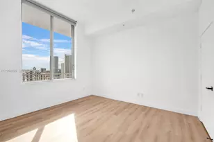 325 S Biscayne Blvd, Miami, FL 33131 - Photo 7