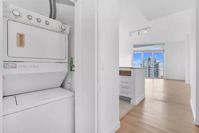 325 S Biscayne Blvd #LPH 17, Miami, FL 33131 - Photo 57