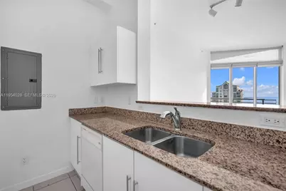 325 S Biscayne Blvd #LPH 17, Miami, FL 33131 - Photo 61