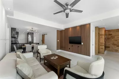 900 Biscayne Blvd #4202, Miami, FL 33132 - Photo 15
