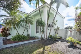 13930 Oak Ridge Dr, Davie, FL 33325 - Photo 5