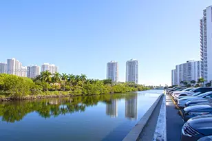 3675 N Country Club Dr, Aventura, FL 33180 - Photo 3