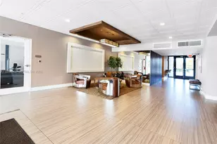 3675 N Country Club Dr, Aventura, FL 33180 - Photo 31