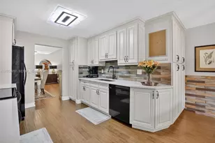 9375 NW 18th Ct, Plantation, FL 33322 - Photo 15
