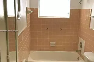 11945 NE 19th Dr, North Miami, FL 33181 - Photo 9