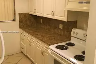 11945 NE 19th Dr, North Miami, FL 33181 - Photo 5