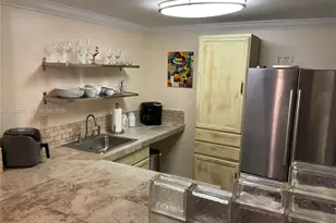 8758 SW 12th St, Miami, FL 33174 - Photo 7