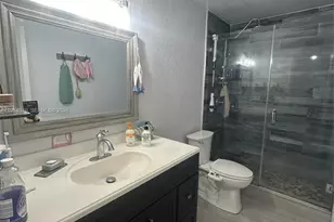 8758 SW 12th St, Miami, FL 33174 - Photo 15