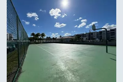 8075 NW 7th St #501, Miami, FL 33126 - Photo 25