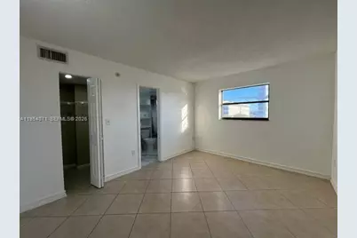 8075 NW 7th St #501, Miami, FL 33126 - Photo 9