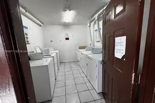 8075 NW 7th St, Miami, FL 33126 - Photo 21