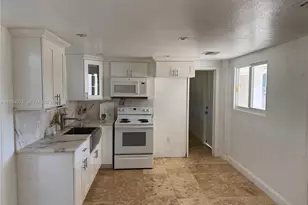 19950 SW 228th St, Miami, FL 33170 - Photo 21